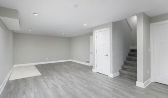 6172 Hellner Rd, Ann Arbor, MI 48105