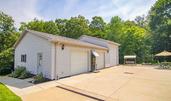 218 High St, Amsterdam, OH 43903