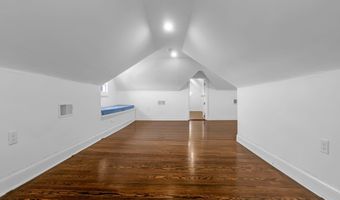 46 W 43RD St, Bayonne, NJ 07002