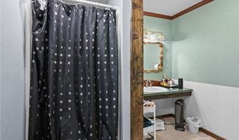 320 7th Ave E, Alexandria, MN 56308