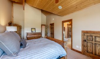 30 VISTA Rd, Cora, WY 82925