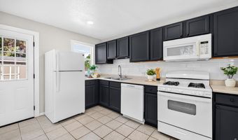 835 Lansing St, Aurora, CO 80010