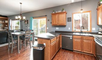 1407 Maple Dr, Adel, IA 50003