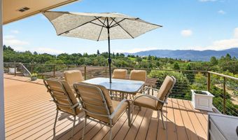 500 Pompadour Dr, Ashland, OR 97520