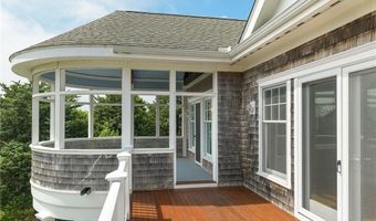 21 Bonnet View Dr, Jamestown, RI 02835