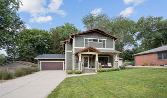 2716 53rd St, Des Moines, IA 50310
