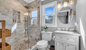 23 Pelican Dr, Bayville, NJ 08721