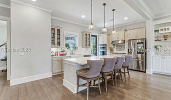 302 Castaway Dr, Bluffton, SC 29910