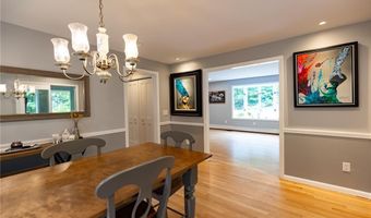 20 Lincoln Dr, North Smithfield, RI 02896