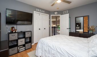 541 N 4th Ave, Addison, IL 60101