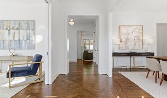 7705 HOLIDAY Ter, Bethesda, MD 20817