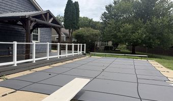 1381 Secretariat Ln, Indianapolis, IN 46217