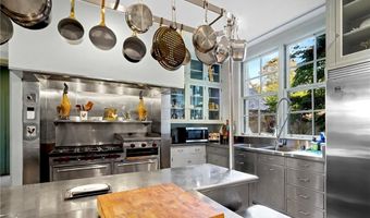 601 Bellevue Ave, Newport, RI 02840