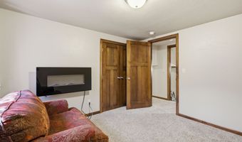 11 KOOLS Ct, Appleton, WI 54914
