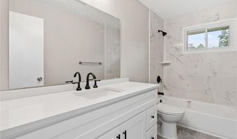 7090 146th St W, Apple Valley, MN 55124
