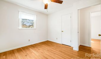20 Ridge Cross Rd, Asheville, NC 28805