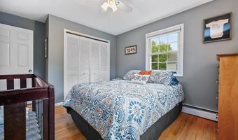 8 Brookview Ct, Bethel, CT 06801
