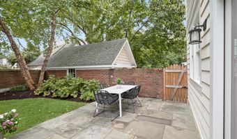 3118 17TH St N, Arlington, VA 22201