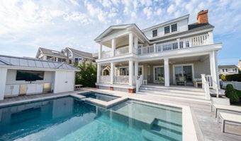 19 Sea Gull Dr, Avalon, NJ 08202
