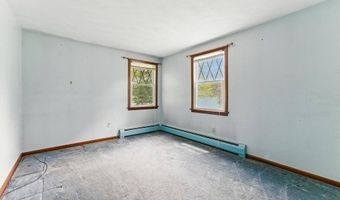 612 N Liberty St, Belchertown, MA 01007