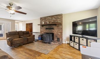 446 Eastern Ave, Augusta, ME 04330