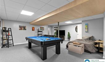 312 Redclover Ln, Allentown, PA 18104