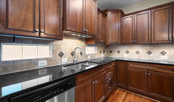 43032 LA RIVA Dr, Ashburn, VA 20148