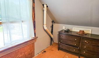 14 Helen St, Auburn, ME 04210
