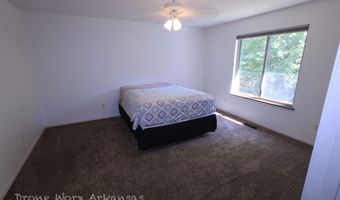 9 Piccadilly Ln, Bella Vista, AR 72714