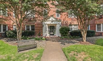 906 S WASHINGTON St 311, Alexandria, VA 22314