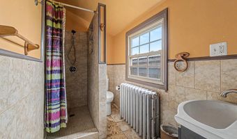 2 N Montgomery Ave, Atlantic City, NJ 08401