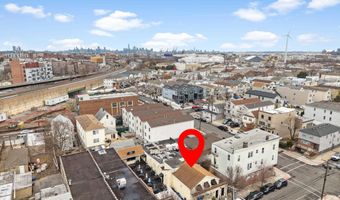 31 COTTAGE St, Bayonne, NJ 07002