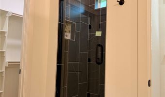 2 Fryer Ln, Bella Vista, AR 72715