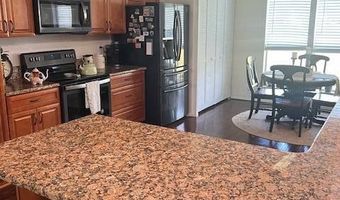 328 Waldorf Dr, Auburndale, FL 33823