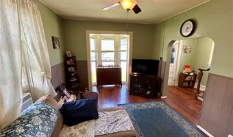 413 N 7th St, Atchison, KS 66002