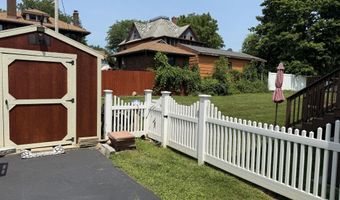 307 Perry St, Albion, MI 49224