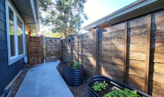 61406 Duncan Ln, Bend, OR 97702