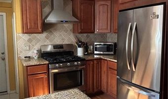 20 Wild Berry Dr, Cranston, RI 02920