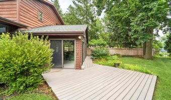 27 CARIBOU Ct, Appleton, WI 54911