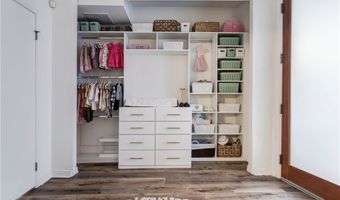 171 N Church Ln 617, Los Angeles, CA 90049