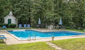 249 Villager Rd, Chester, NH 03036