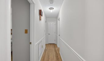 414 Holly Hills Dr, Altavista, VA 24517