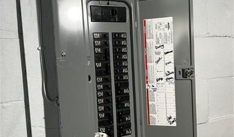 101 Lyons St, Adena, OH 43901