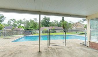 1402 Pineland Dr, Bainbridge, GA 39819
