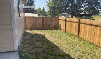 300 N JELLISON St, Amity, OR 97101