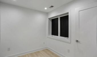 4 R St NW 4, Washington, DC 20001