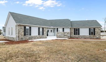203 Old Causeway Rd, Atlantic Beach, NC 28512