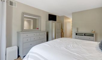 205 YOAKUM Pkwy 314, Alexandria, VA 22304