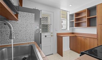 3030 Marcos Dr T-412, Aventura, FL 33160