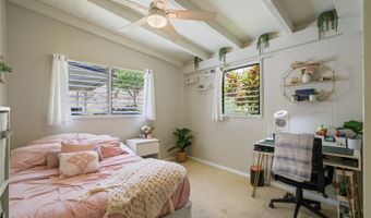 823 Kalalea St, Honolulu, HI 96825